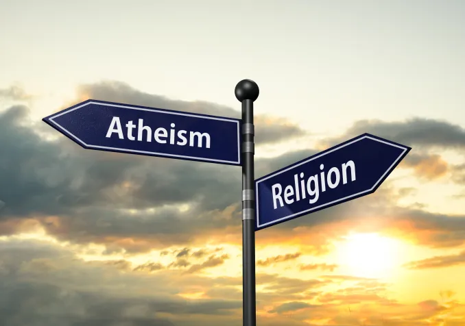 Pour Jean-Paul Willaime, les tensions s'accentueront plutôt entre croyants et athées. IStock