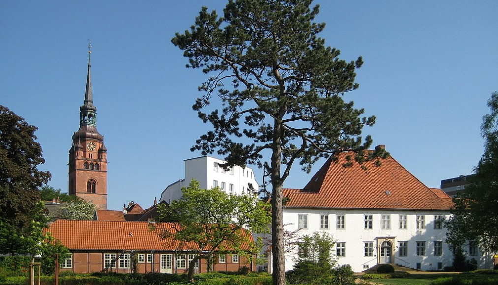 L'église luthérienne et le cloître d'Itzehoe L'église luthérienne et le cloître d'Itzehoe / ©Gruss-Nightflyer, CC BY 3.0 Wikimedia Commons
