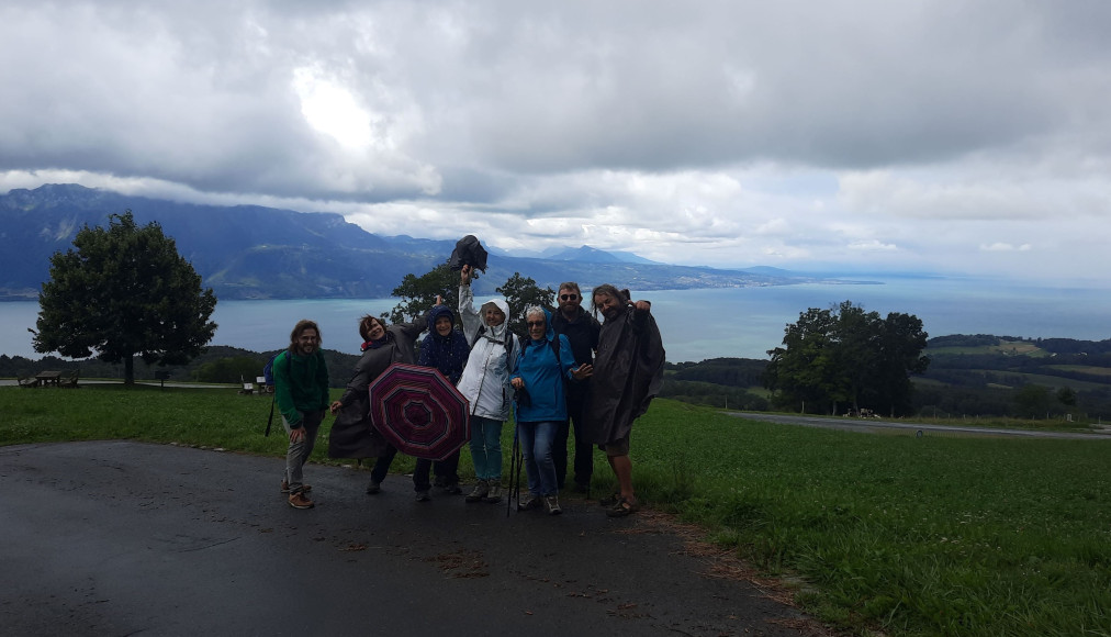 Première édition de la marche paroissiale en 2023 au mont Pèlerin: même quand c’est couvert, il y a de la beauté et de la joie ! / ©Anne Gerber