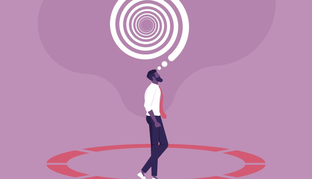 Faire les cent pas stimule la réflexion / ©iStock