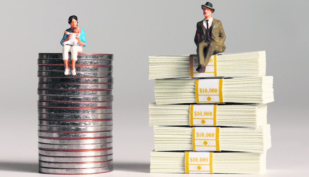 Sans bas de laine, une grande partie des femmes suisses peinent à joindre les deux bouts une fois arrivées à la retraite, si elles ne sont pas soutenues par un conjoint. Sans bas de laine, une grande partie des femmes suisses peinent à joindre les deux bouts une fois arrivées à la retraite, si elles ne sont pas soutenues par un conjoint. / © istock.com